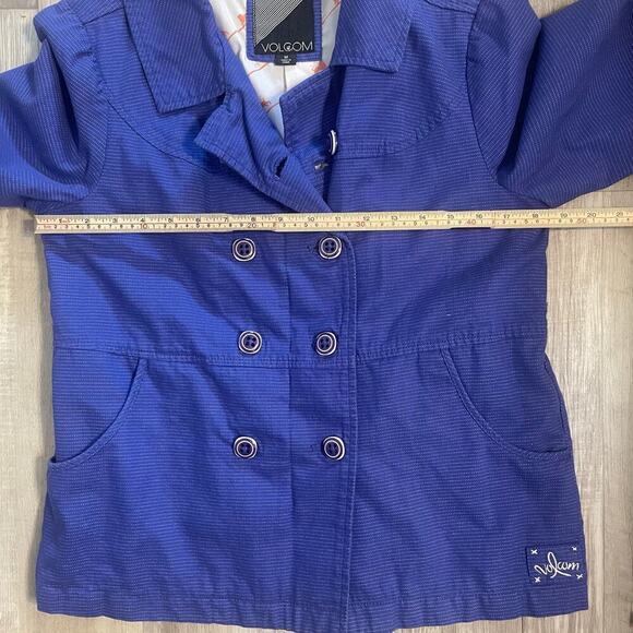 Volcom Blue & White Striped Double Breasted Collared Blazer size Medium - Picture 10 of 15